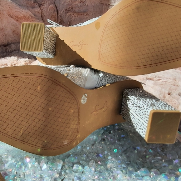 Jessica SimpsonAsire Rhinestone Western Fringe Boots - Picture 4 of 15